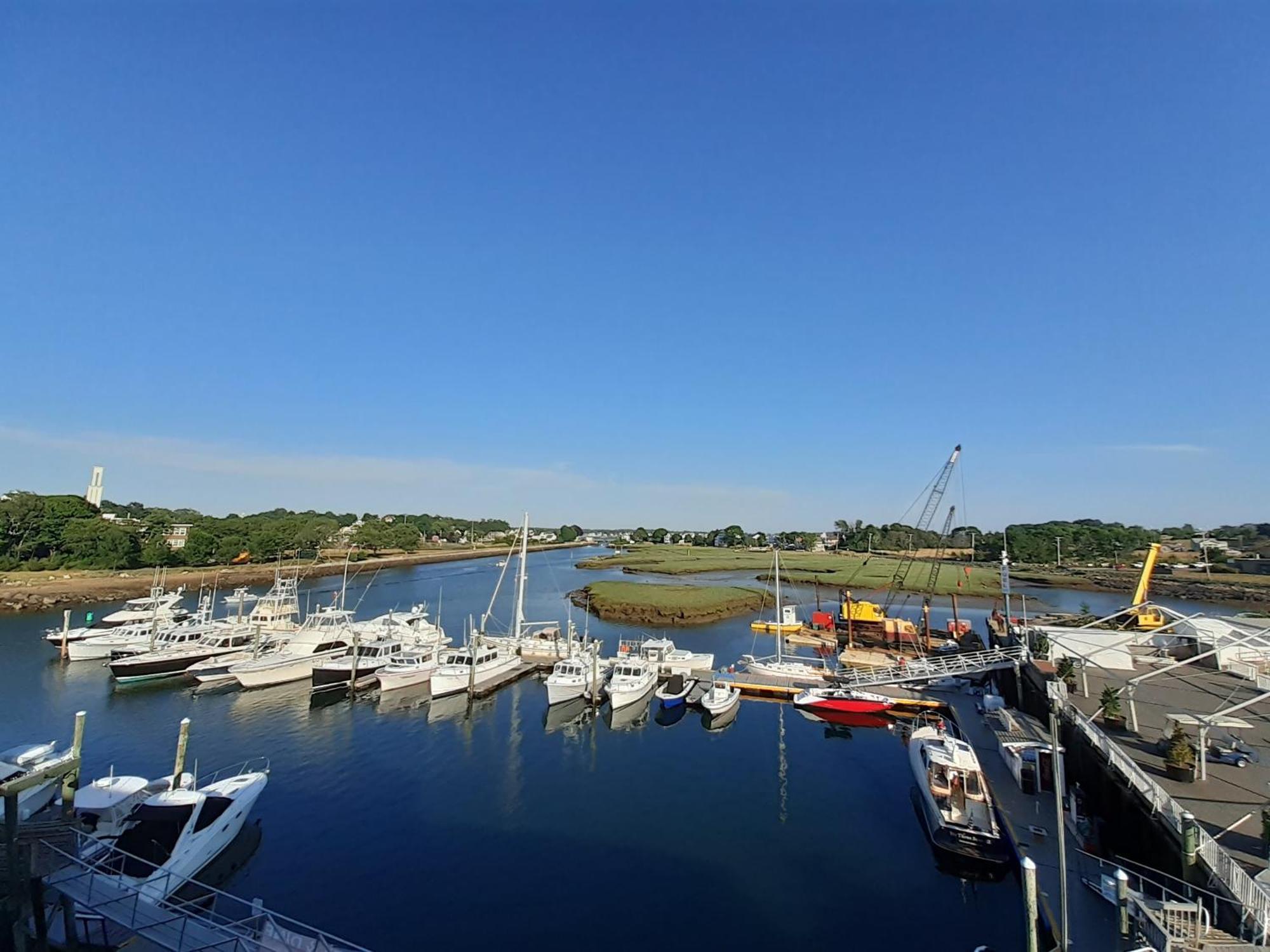 The Hotel At Cape Ann Marina Глостър Екстериор снимка