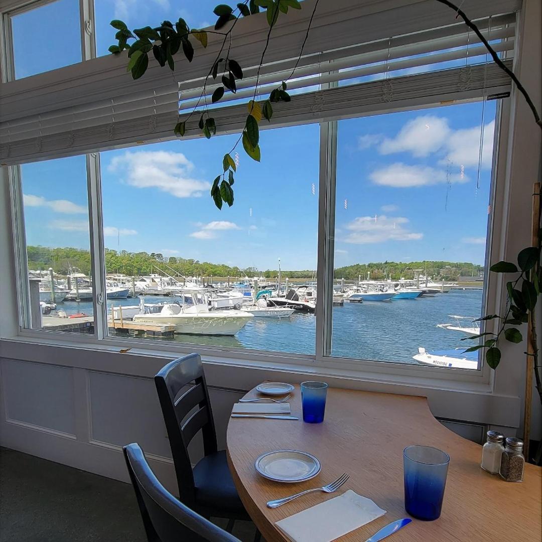 The Hotel At Cape Ann Marina Глостър Екстериор снимка